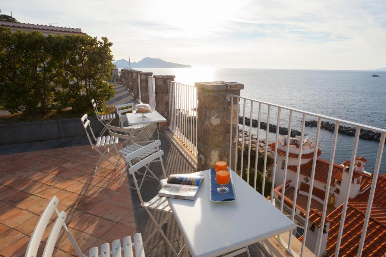 Estate4Home - Sea Beauty Масса-Лубренсе Екстер'єр фото